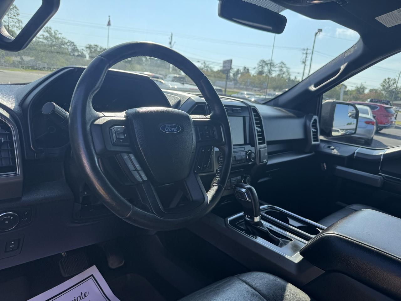 Ford F-150 XLT SuperCrew 4WD 2018