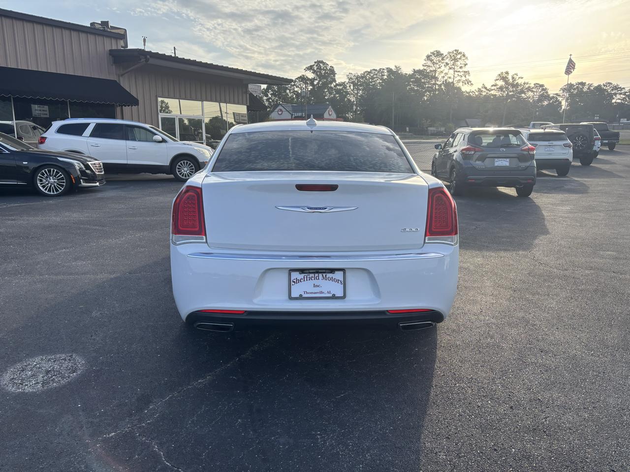 Chrysler 300 Touring L RWD 2018