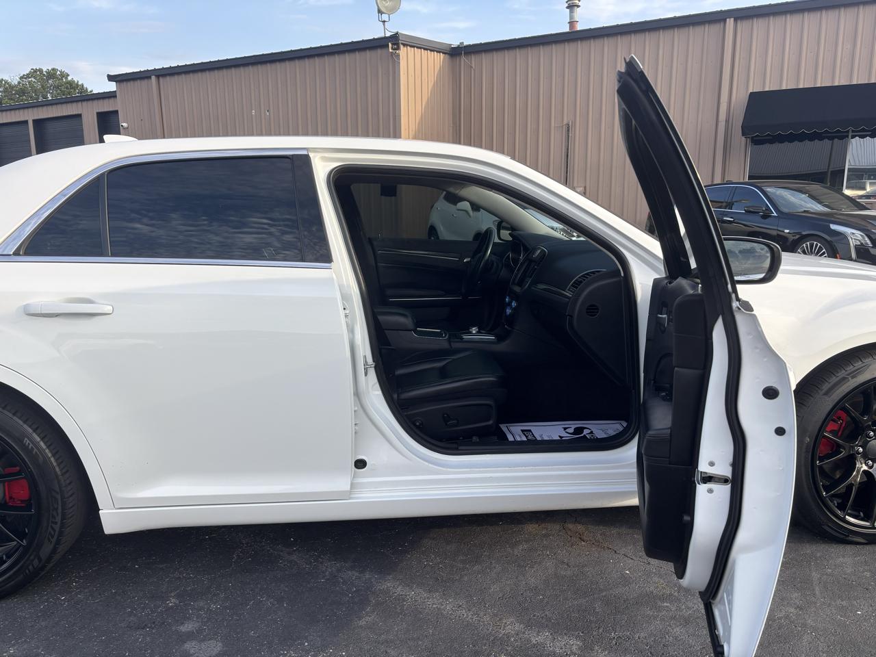 Chrysler 300 Touring L RWD 2018