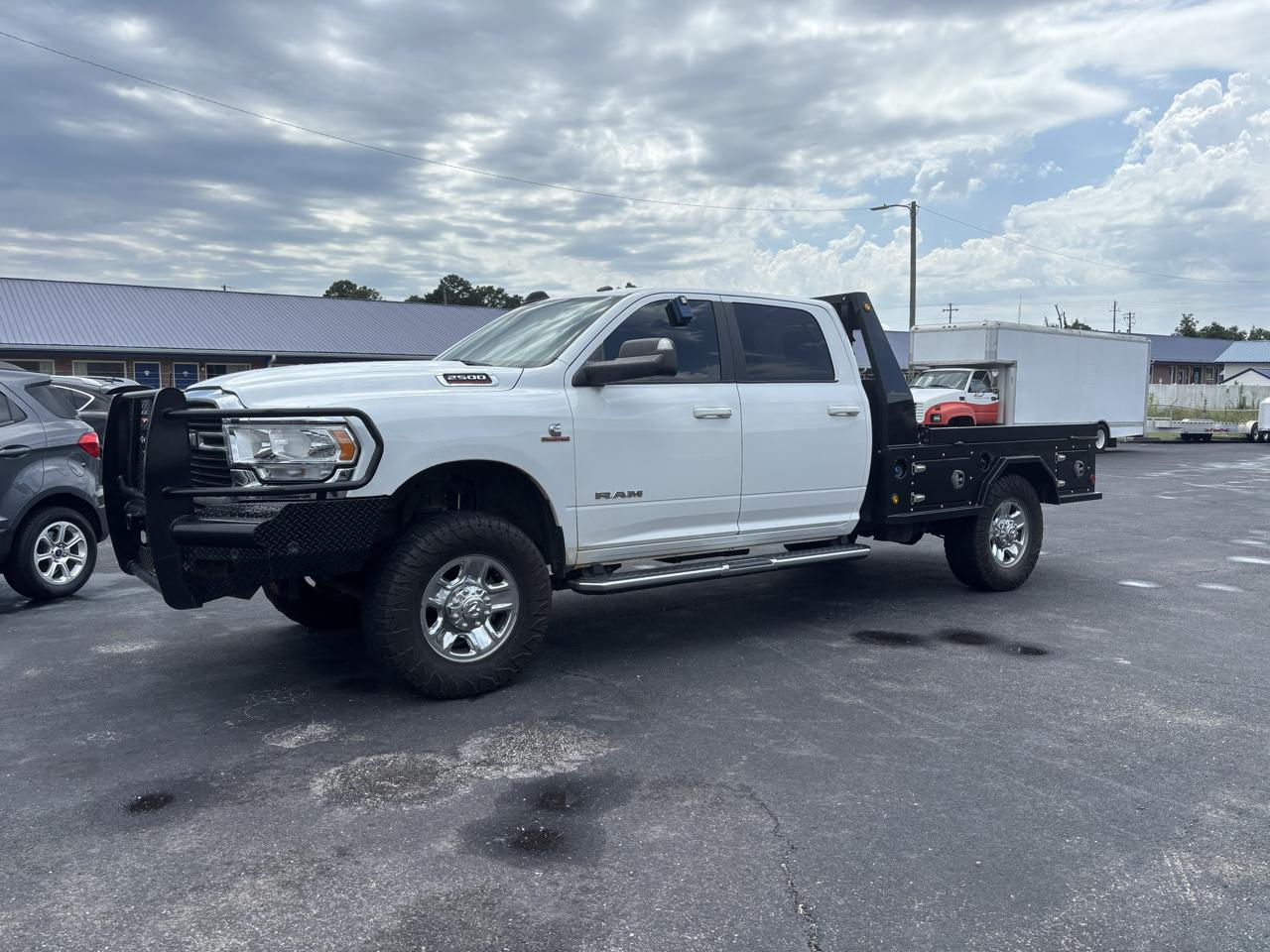 RAM 2500 Big Horn 4x4 Crew Cab 8' Box 2021