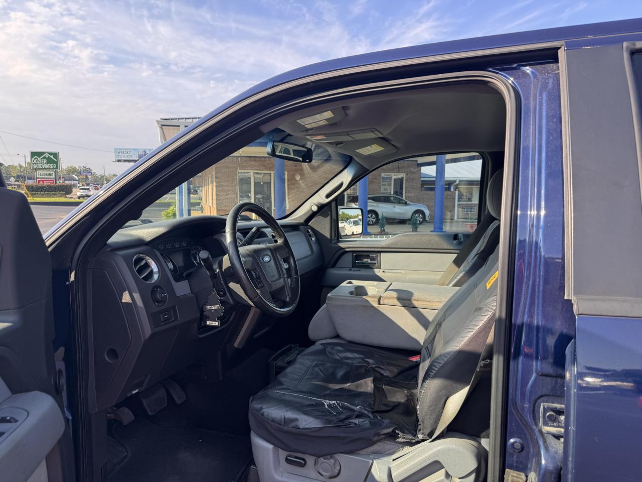 Ford F-150 4WD SuperCrew 145" Platinum 2012