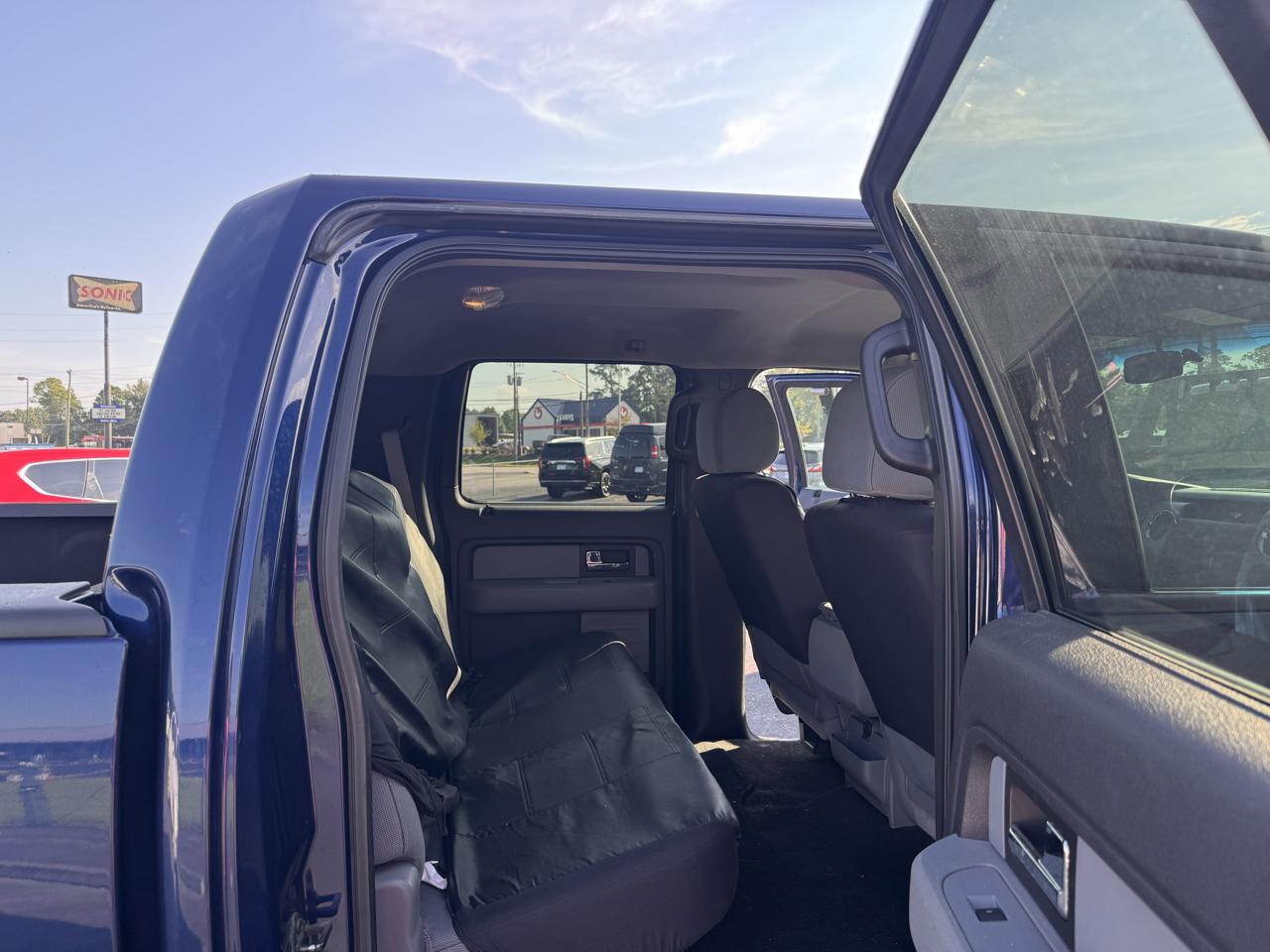 Ford F-150 4WD SuperCrew 145" Platinum 2012