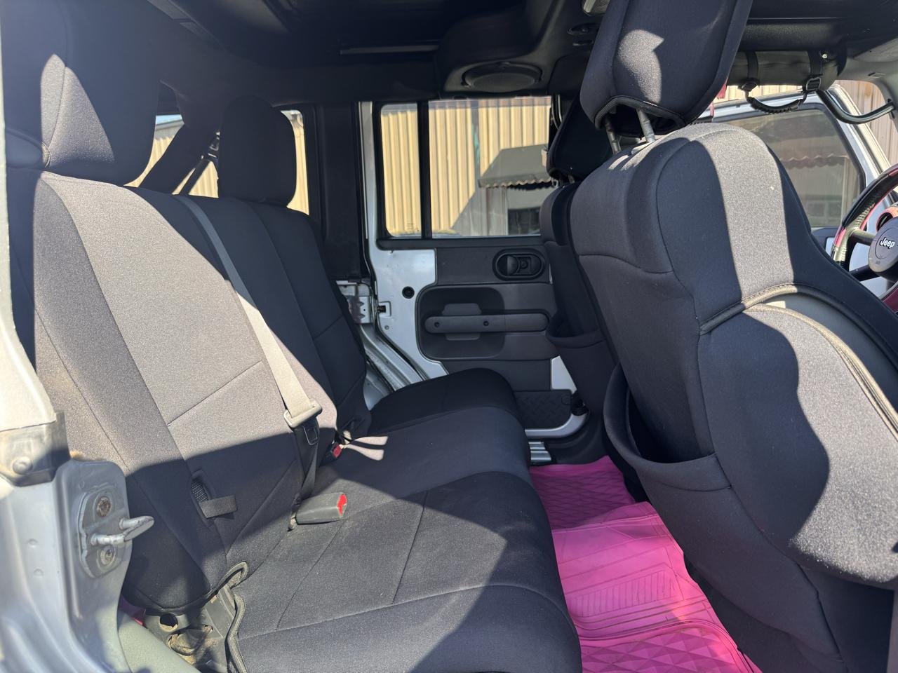 Jeep Wrangler Unlimited 4WD 4dr Rubicon 2010
