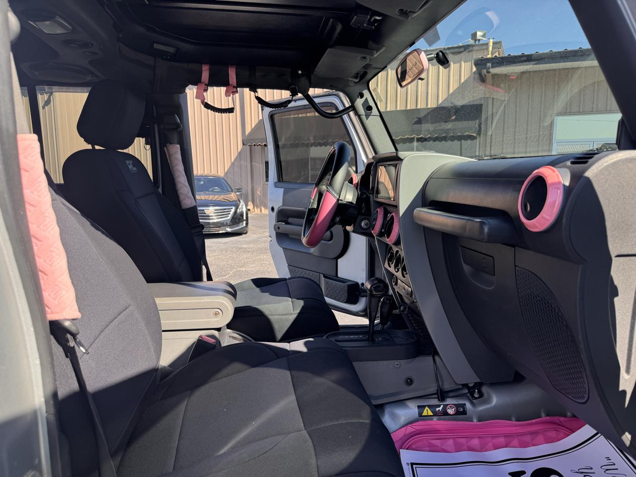 Jeep Wrangler Unlimited 4WD 4dr Rubicon 2010