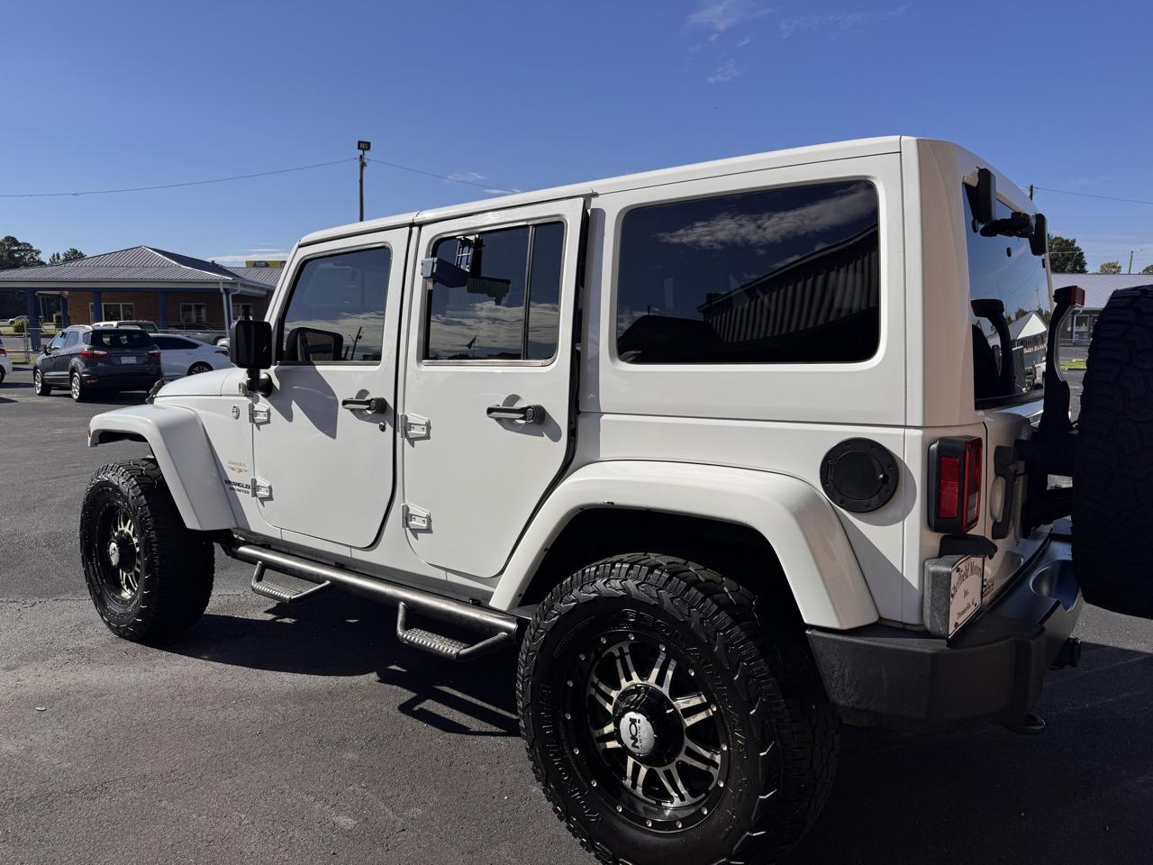 Jeep Wrangler Unlimited 4WD 4dr Sahara 2015