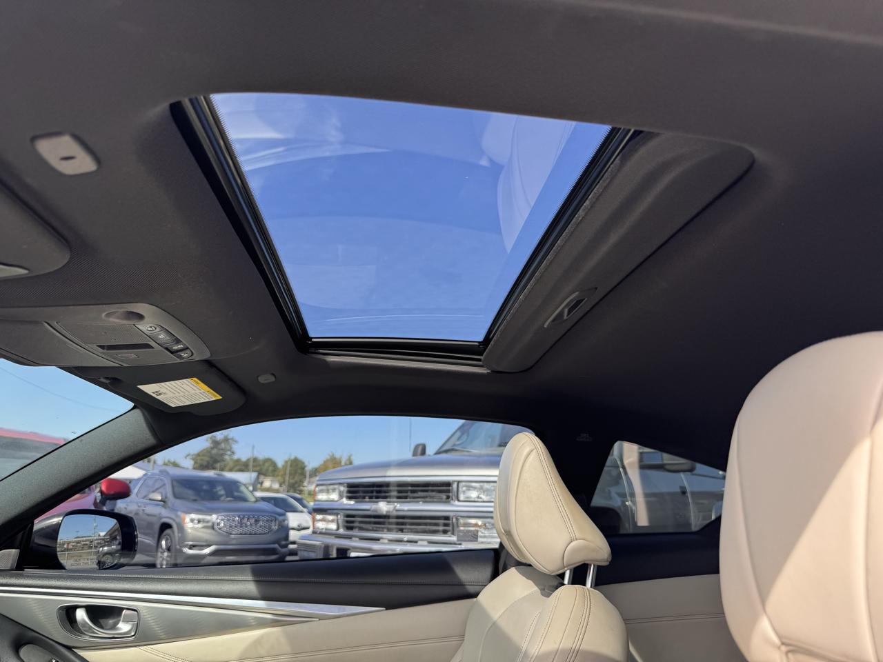 Infiniti Q60 3.0t LUXE RWD 2019