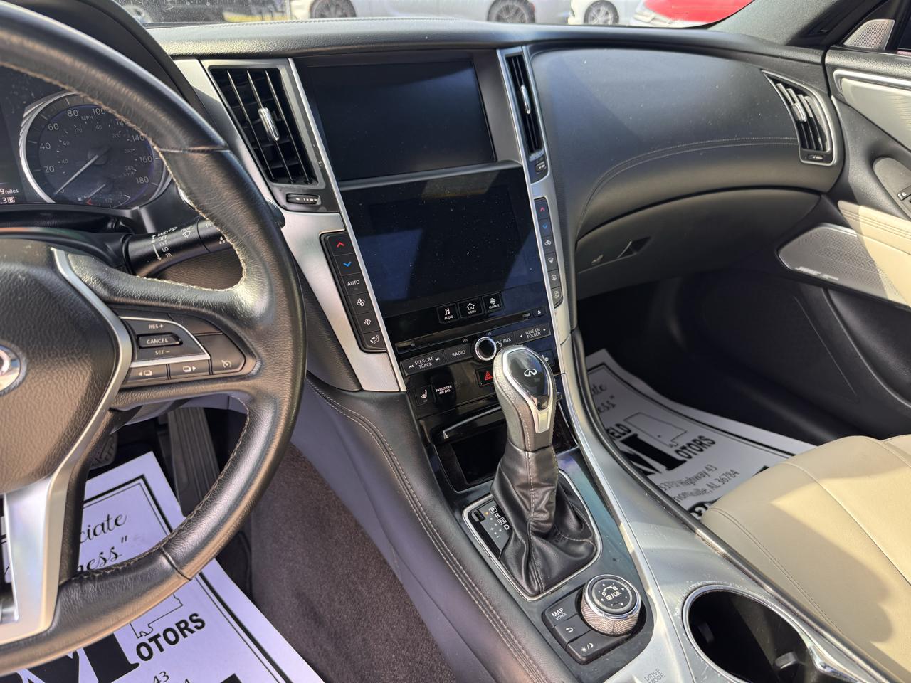 Infiniti Q60 3.0t LUXE RWD 2019