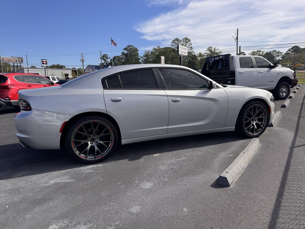 Dodge Charger SXT RWD 2019
