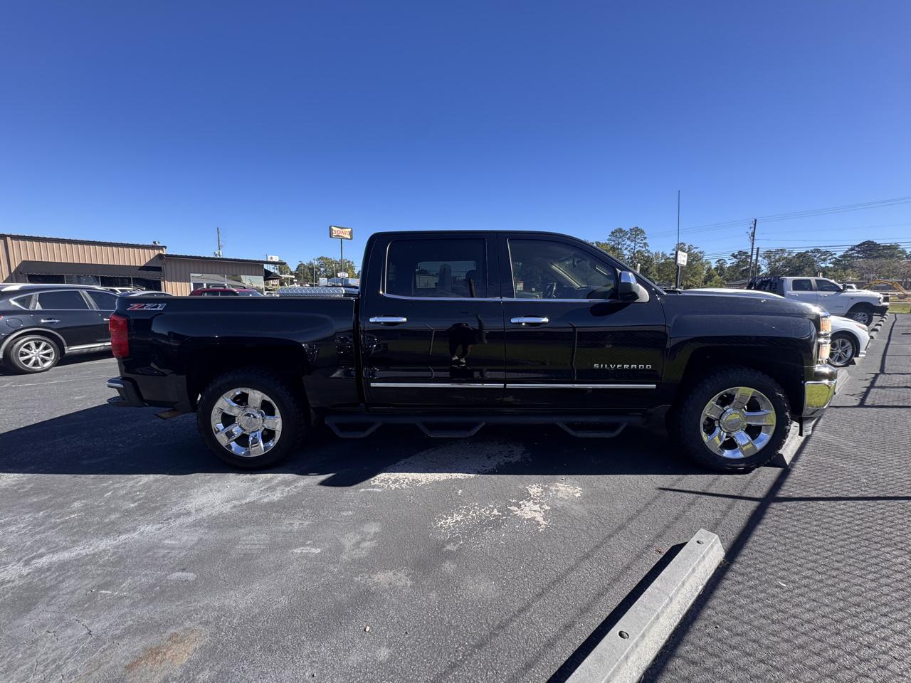 Chevrolet Silverado 1500 4WD Crew Cab 143.5" LTZ w/2LZ 2015