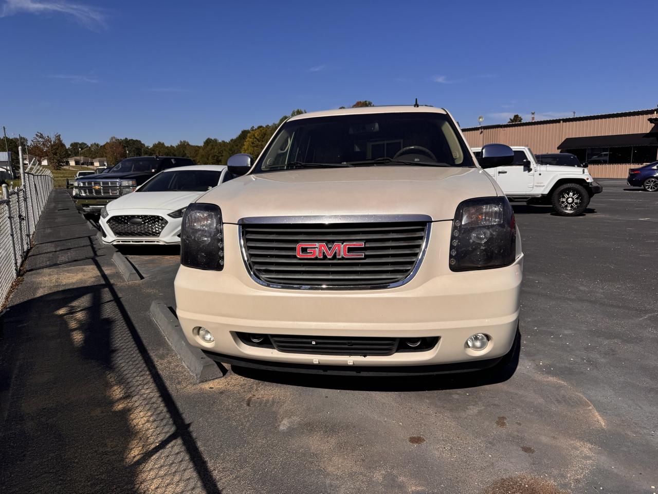 GMC Yukon 2WD 4dr 1500 SLT 2012