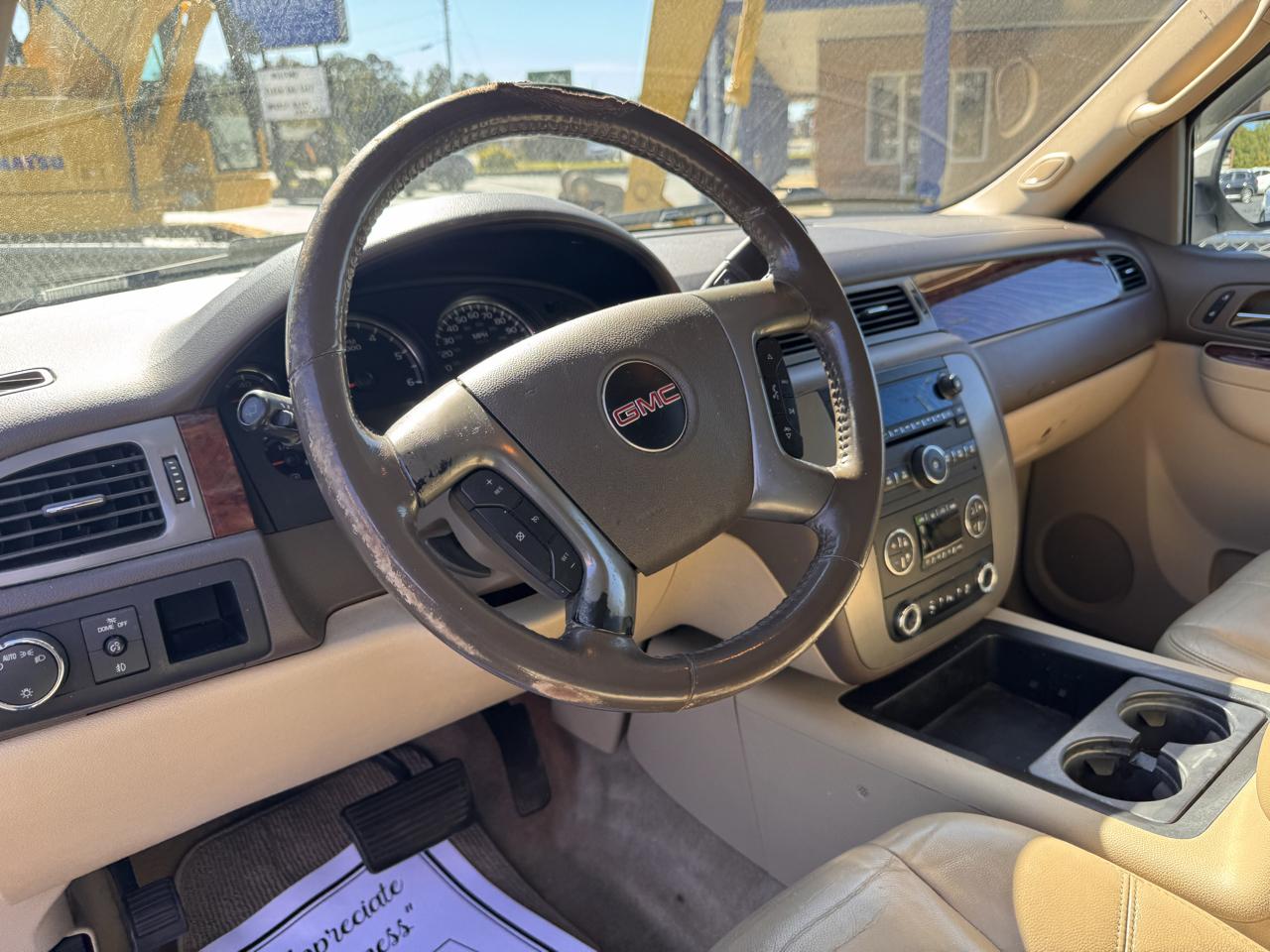 GMC Yukon 2WD 4dr 1500 SLT 2012
