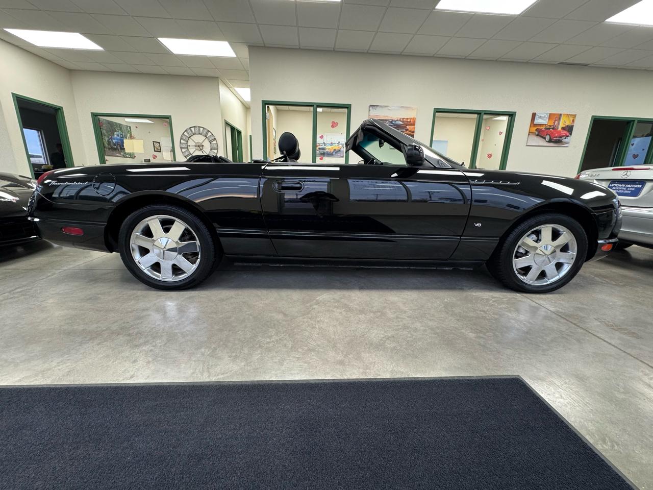 Ford Thunderbird  2003