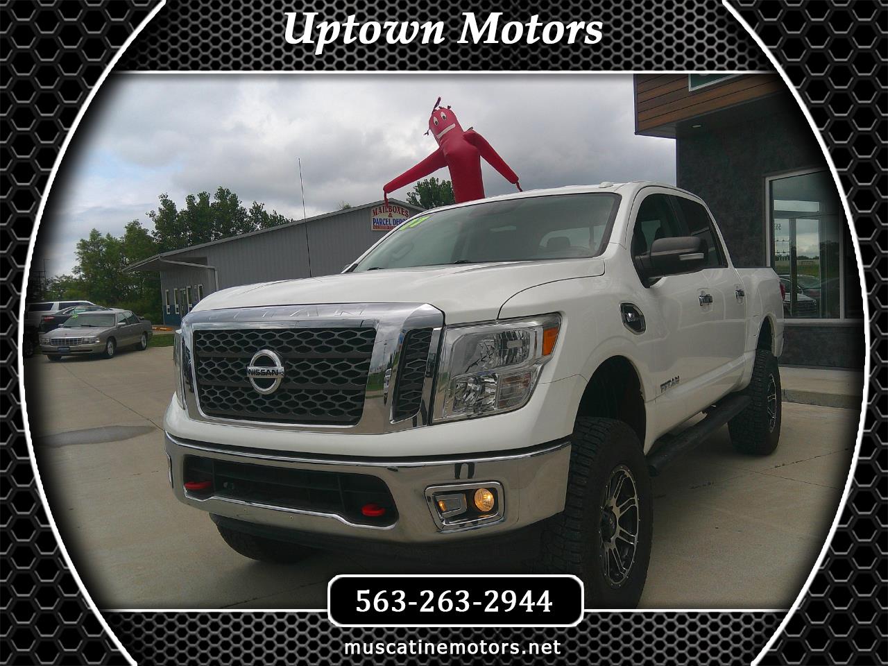 2017 Nissan Titan 4x4 Crew Cab S