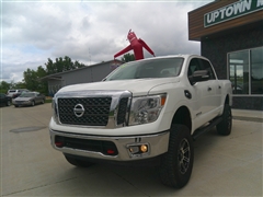 2017 Nissan Titan 