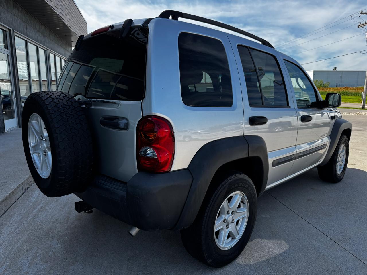 Jeep Liberty 4dr Sport 4WD 2004