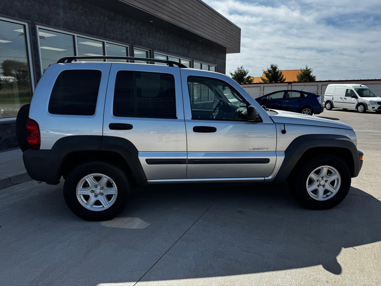 Jeep Liberty 4dr Sport 4WD 2004