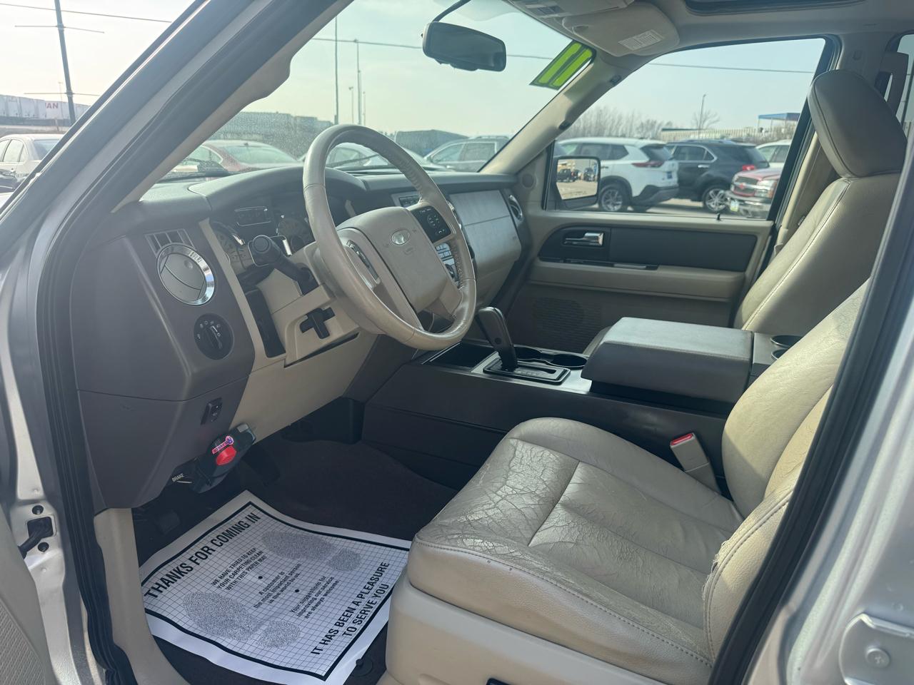 Ford Expedition 4WD 4dr King Ranch 2011