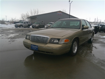 2000 Ford Crown Victoria 4dr Sdn LX