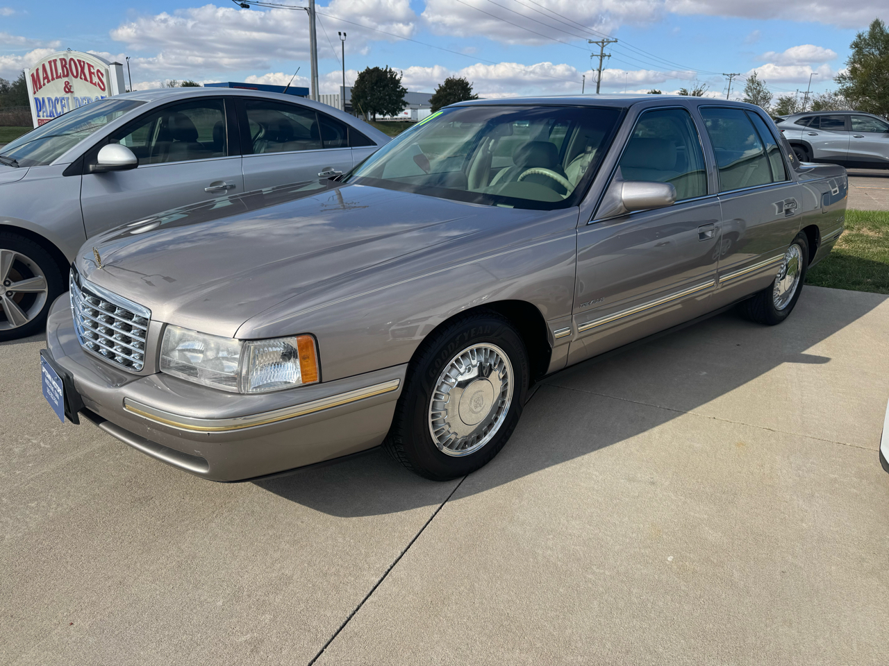 1997 Cadillac d'Elegance 4dr Sdn