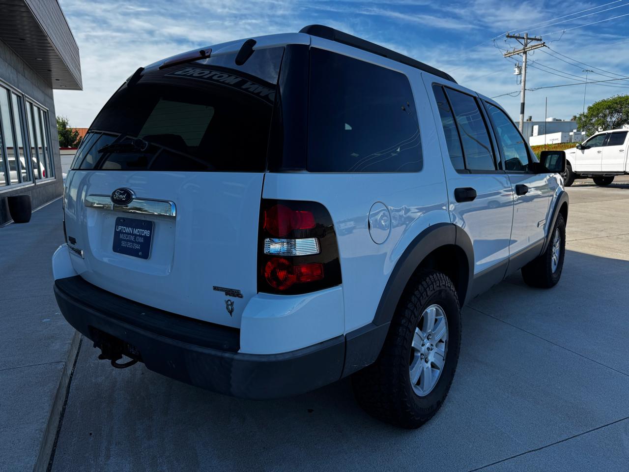 Ford Explorer 4dr 114" WB 4.6L XLT 4WD 2006