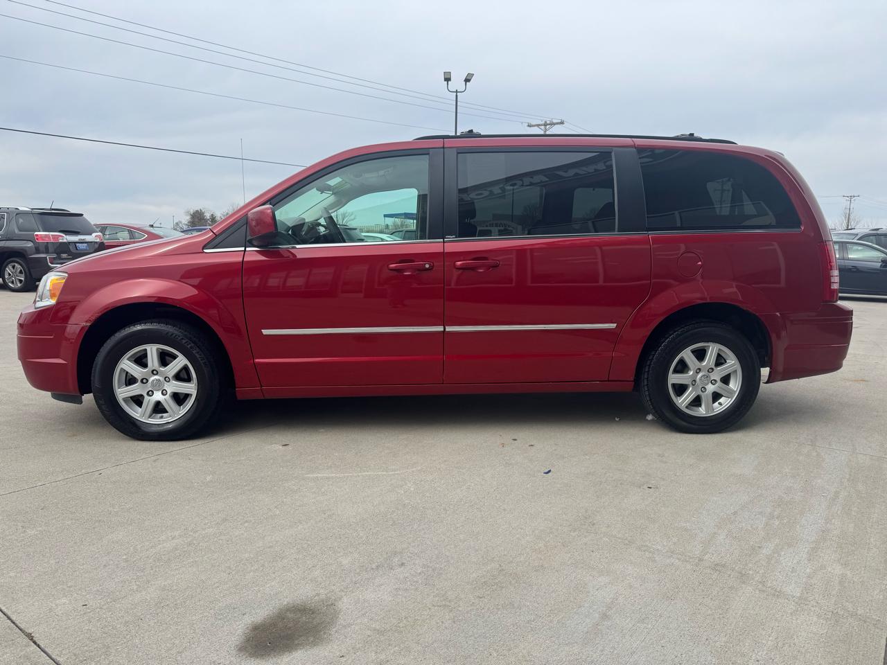 Chrysler Town & Country 4dr Wgn Touring 2009