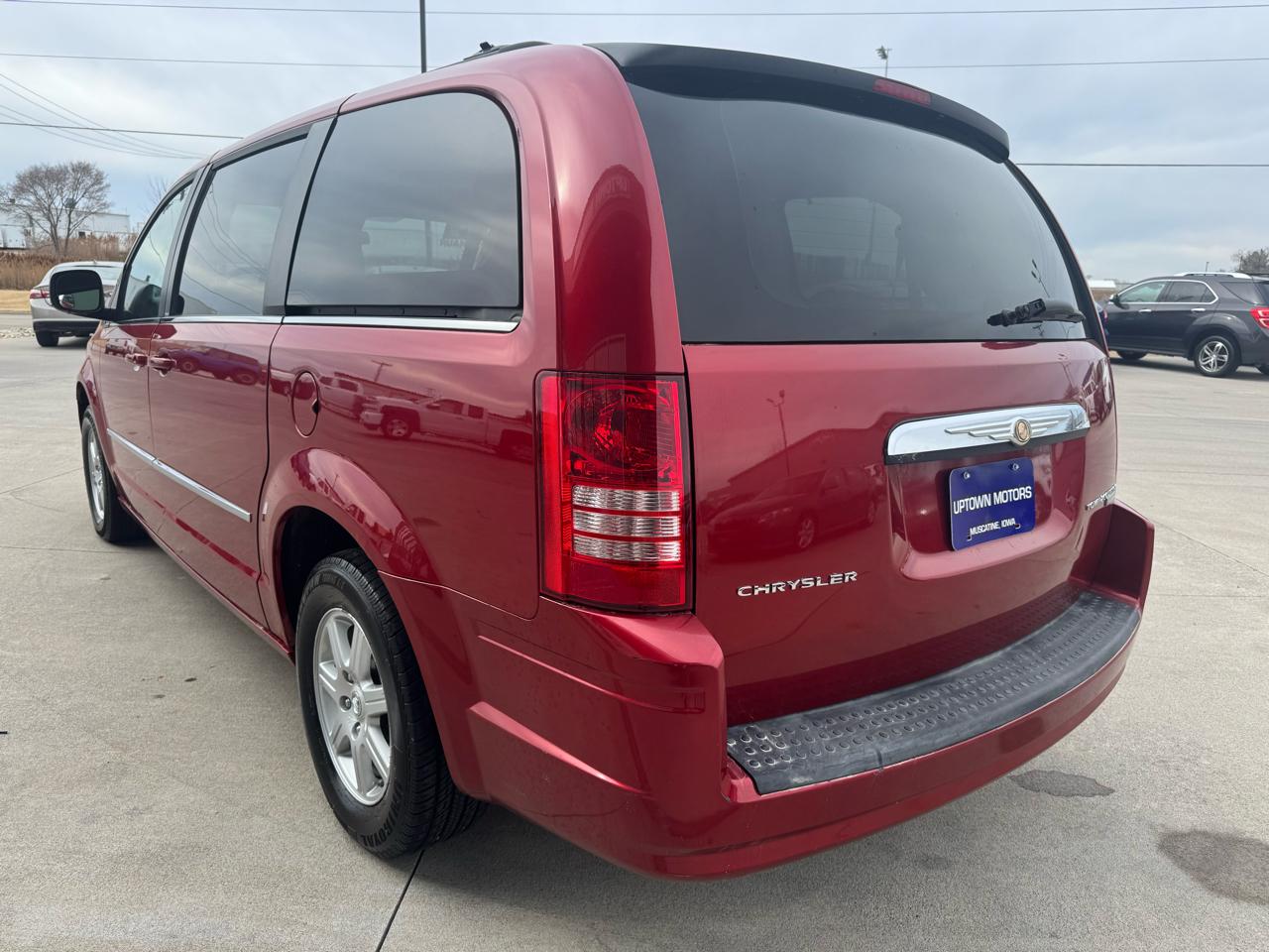 Chrysler Town & Country 4dr Wgn Touring 2009