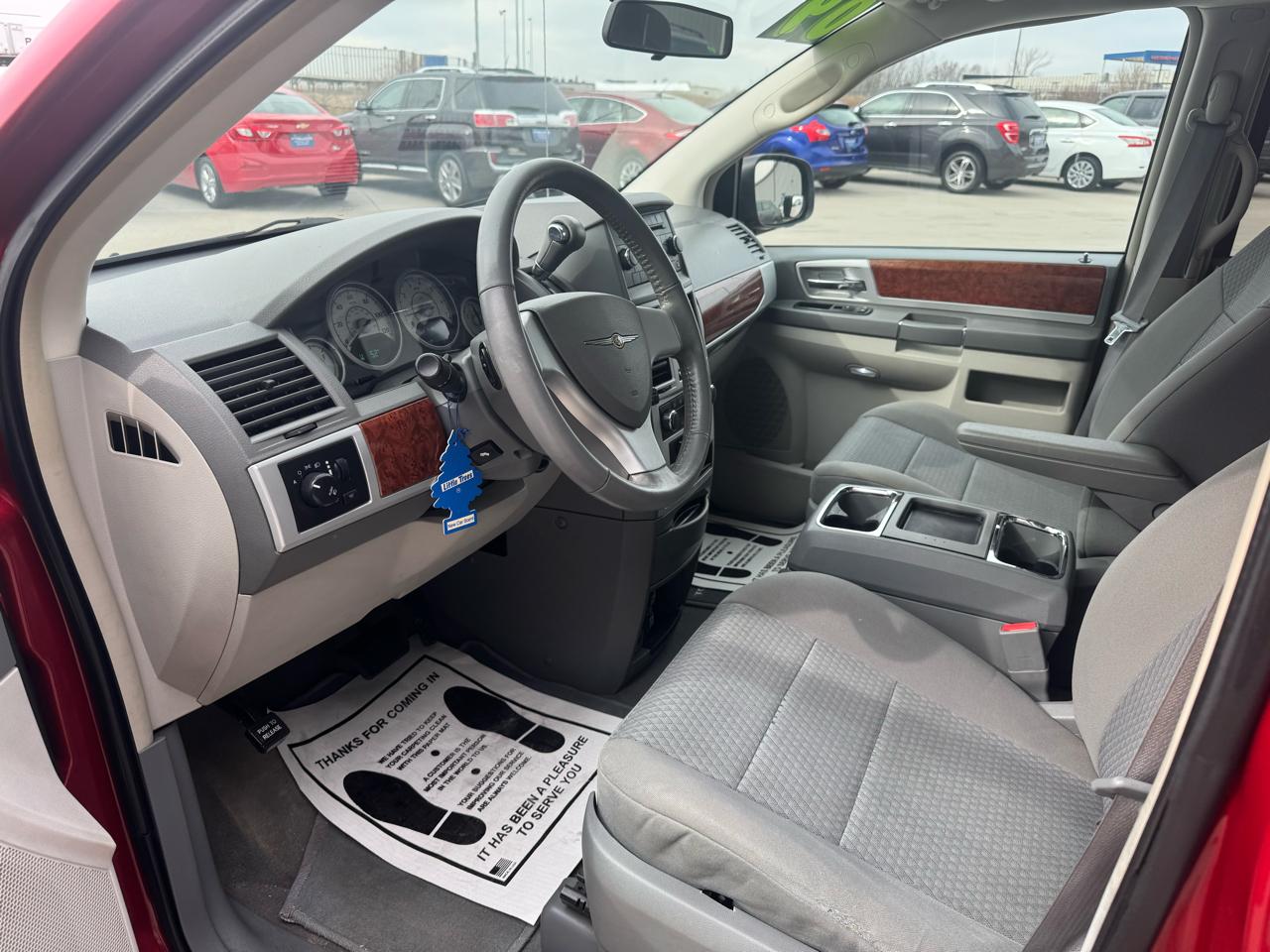 Chrysler Town & Country 4dr Wgn Touring 2009