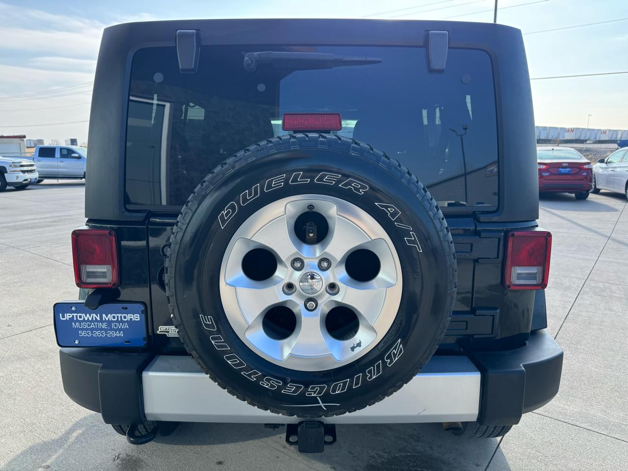 Jeep Wrangler Unlimited 4WD 4dr Sahara 2015