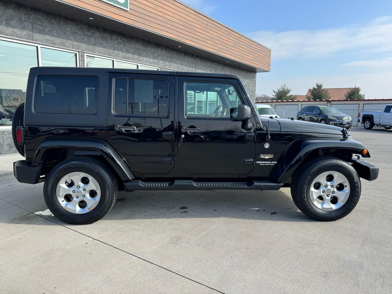 Jeep Wrangler Unlimited 4WD 4dr Sahara 2015
