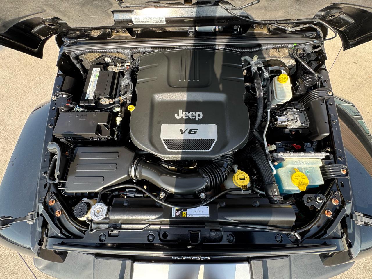 Jeep Wrangler Unlimited 4WD 4dr Sahara 2015