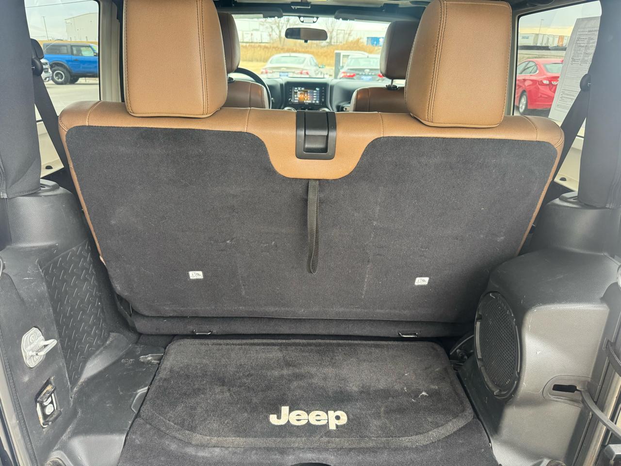 Jeep Wrangler 4WD 2dr Rubicon 2011