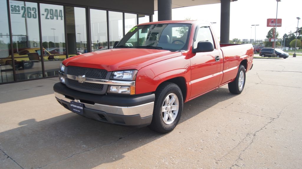 Chevrolet Silverado 2500HD Reg Cab 133" WB 4WD Work Truck 2005