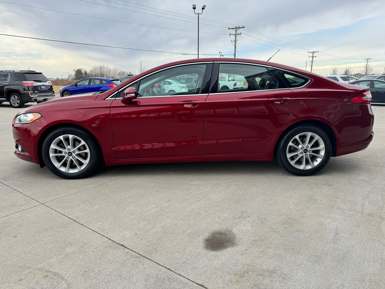 Ford Fusion 4dr Sdn SE FWD 2015