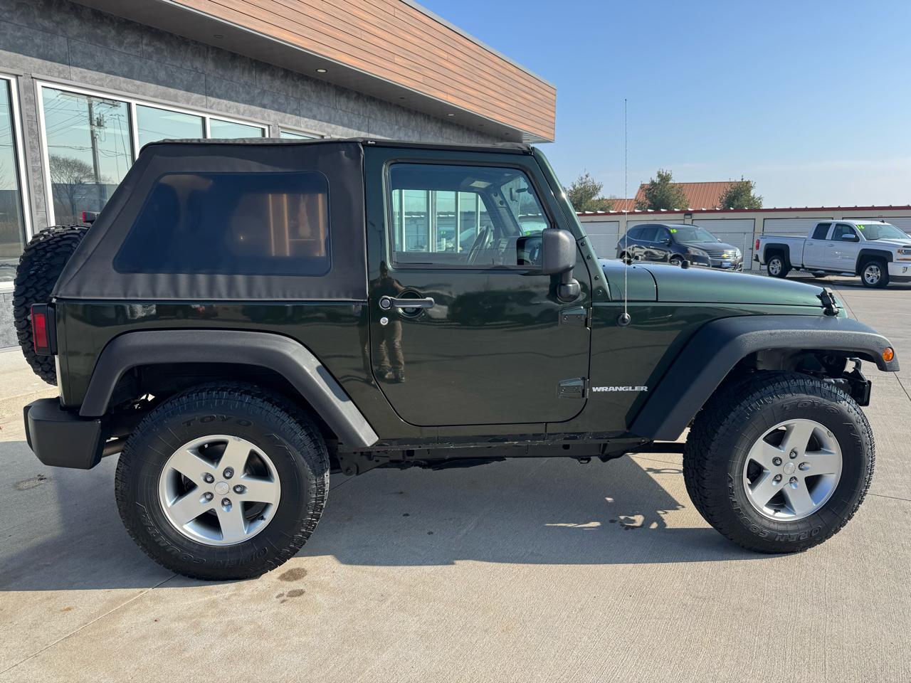 Jeep Wrangler 4WD 2dr Rubicon 2011