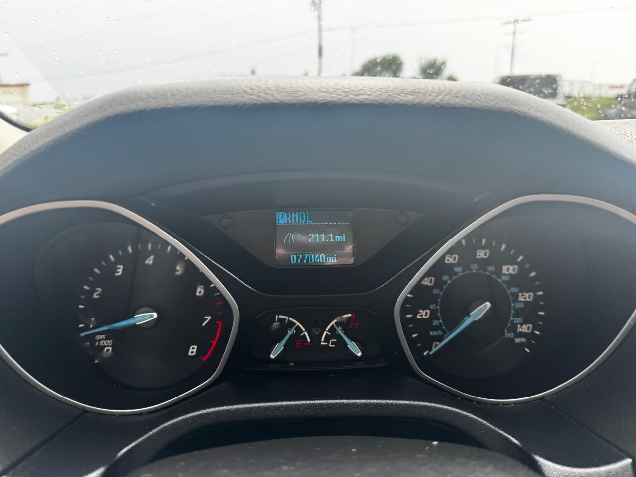 Ford Focus 4dr Sdn S 2014