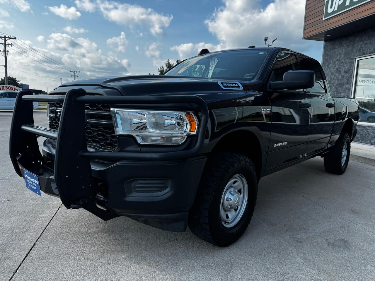 RAM 2500 Tradesman 4x4 Crew Cab 6'4" Box 2019