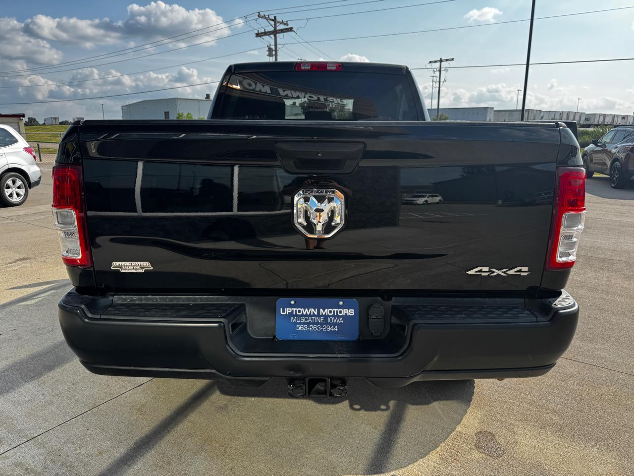 RAM 2500 Tradesman 4x4 Crew Cab 6'4" Box 2019