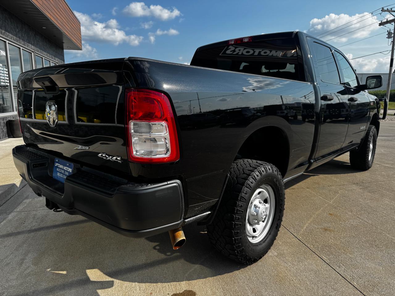 RAM 2500 Tradesman 4x4 Crew Cab 6'4" Box 2019