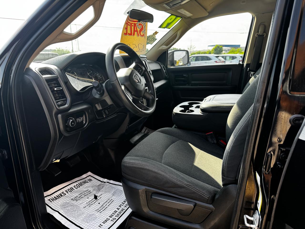 RAM 2500 Tradesman 4x4 Crew Cab 6'4" Box 2019