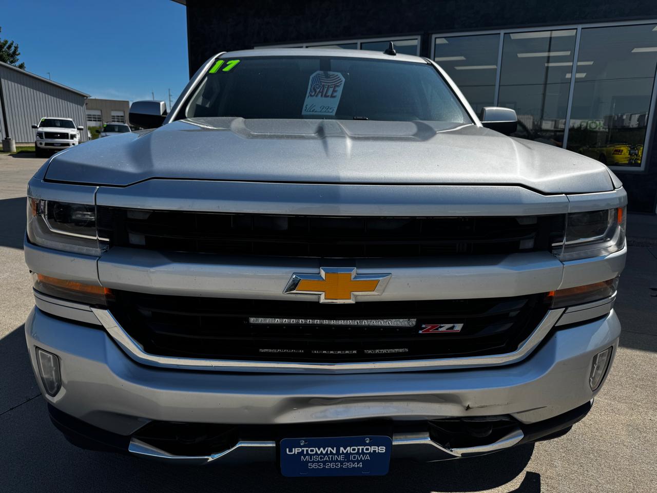 Chevrolet Silverado 1500 4WD Crew Cab 143.5" LT w/2LT 2017