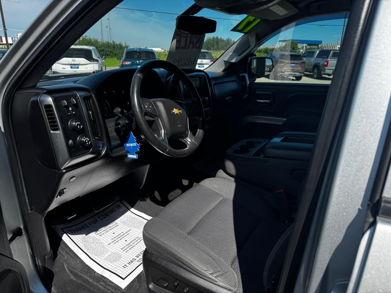 Chevrolet Silverado 1500 4WD Crew Cab 143.5" LT w/2LT 2017