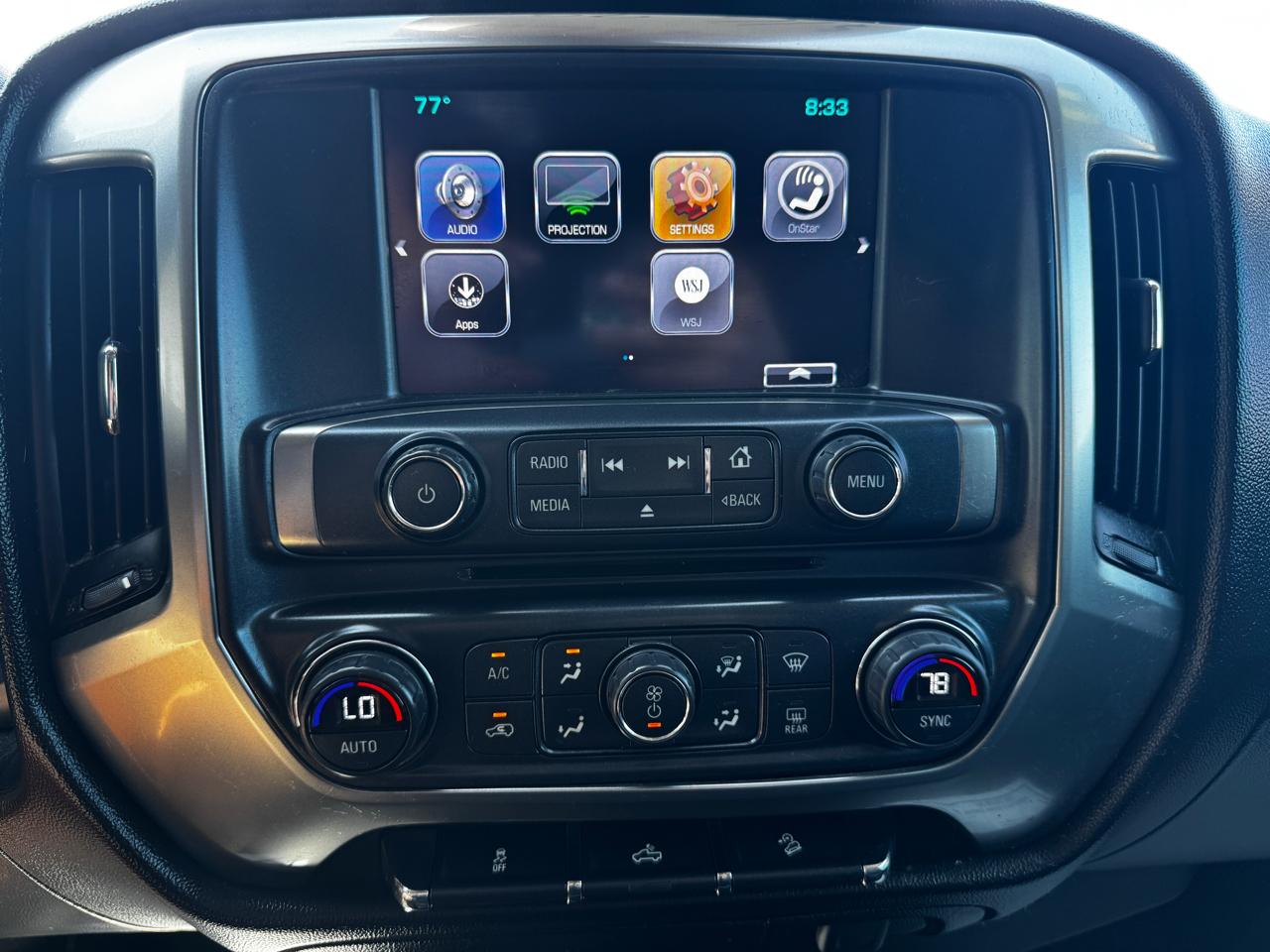 Chevrolet Silverado 1500 4WD Crew Cab 143.5" LT w/2LT 2017