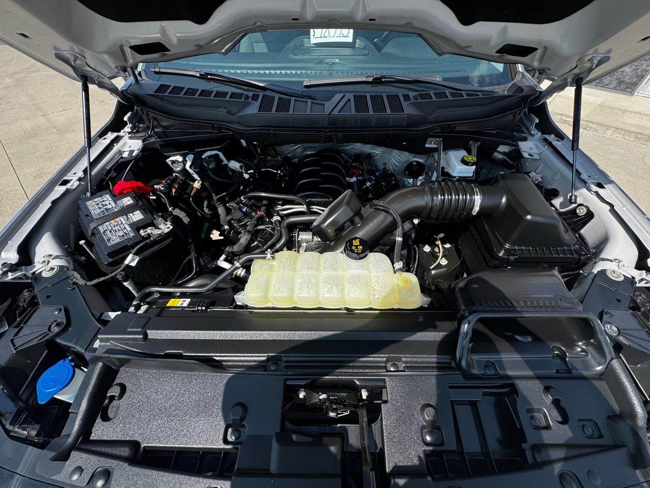 Ford F-150 XLT 4WD SuperCrew 5.5' Box 2025
