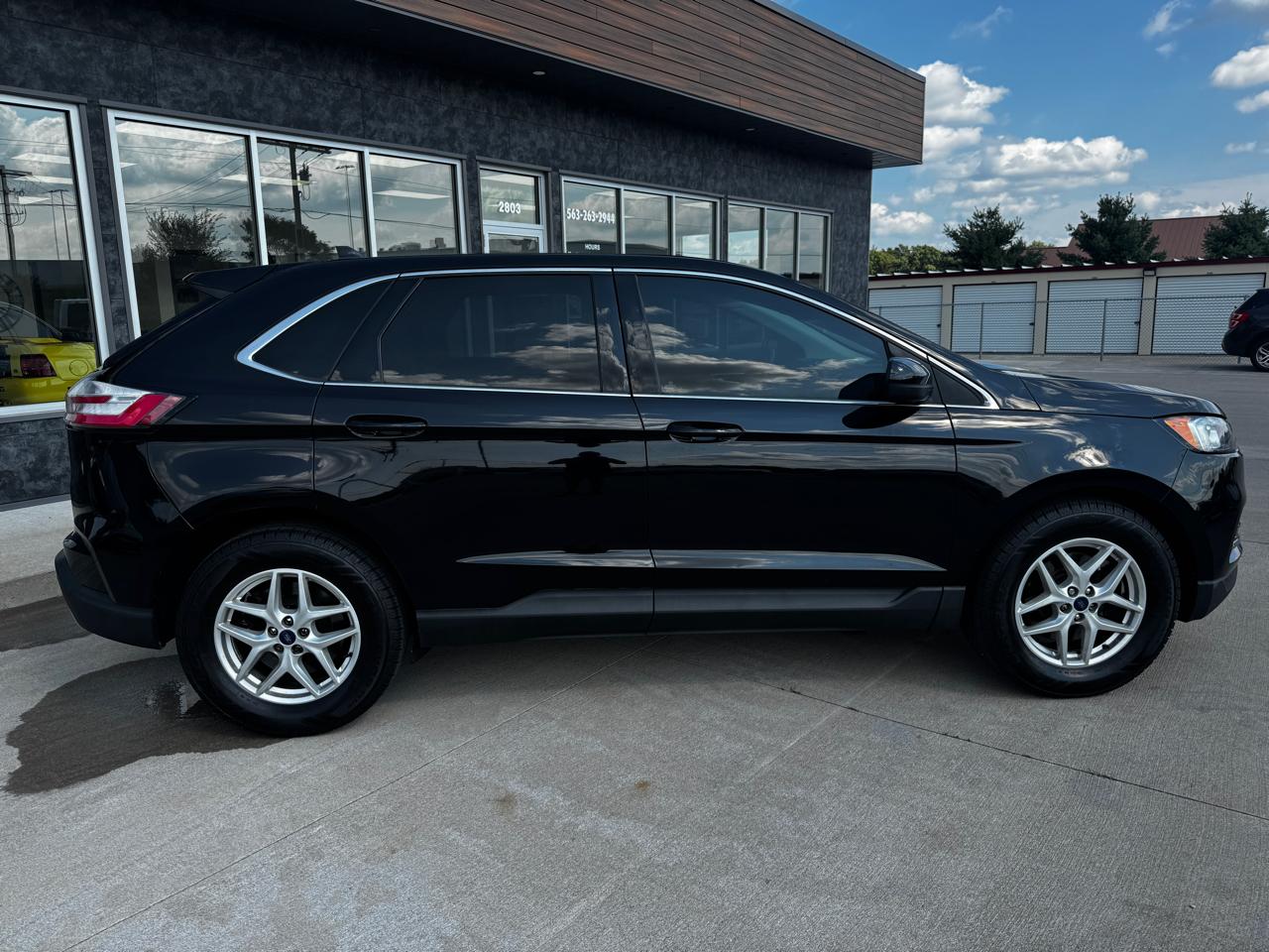 2022 Ford Edge SEL - Photo 9