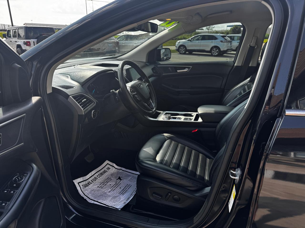 2022 Ford Edge SEL - Photo 11