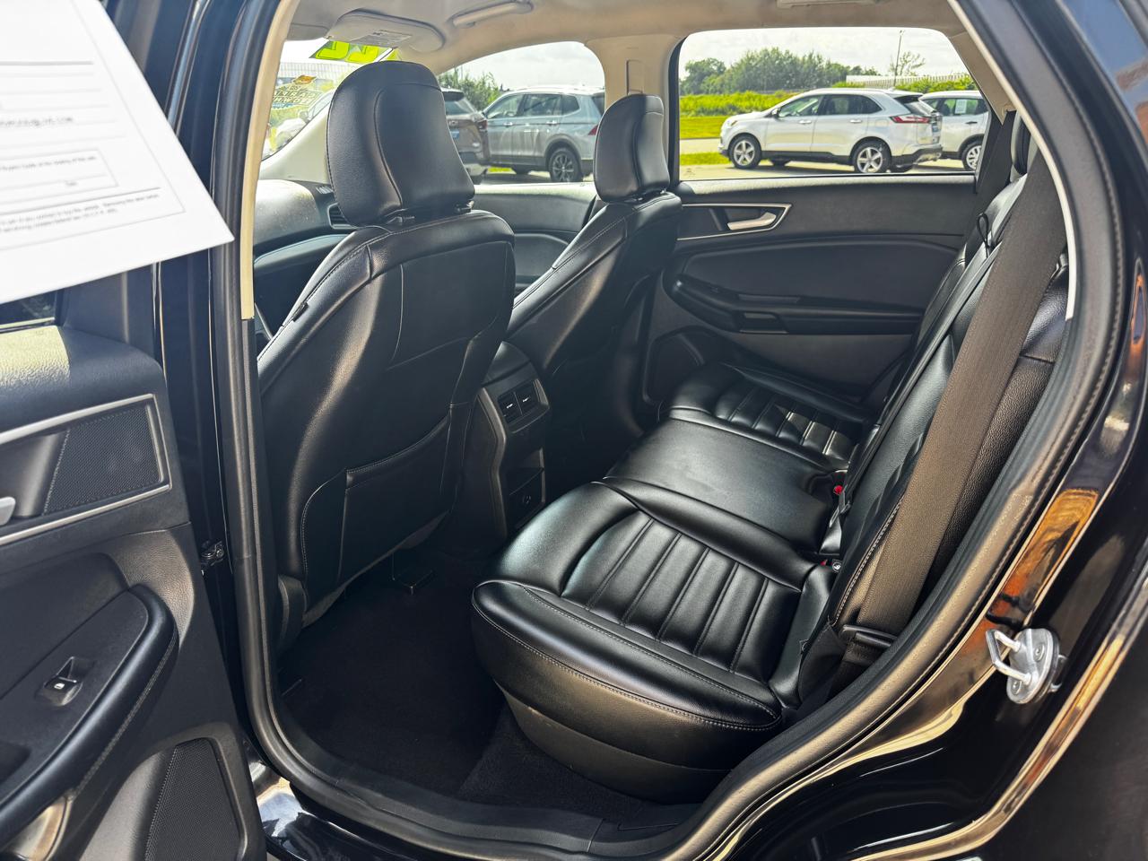 2022 Ford Edge SEL - Photo 12