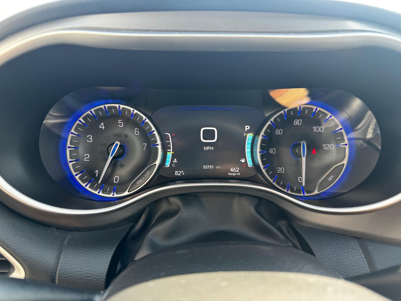 Chrysler Pacifica Touring L FWD 2024
