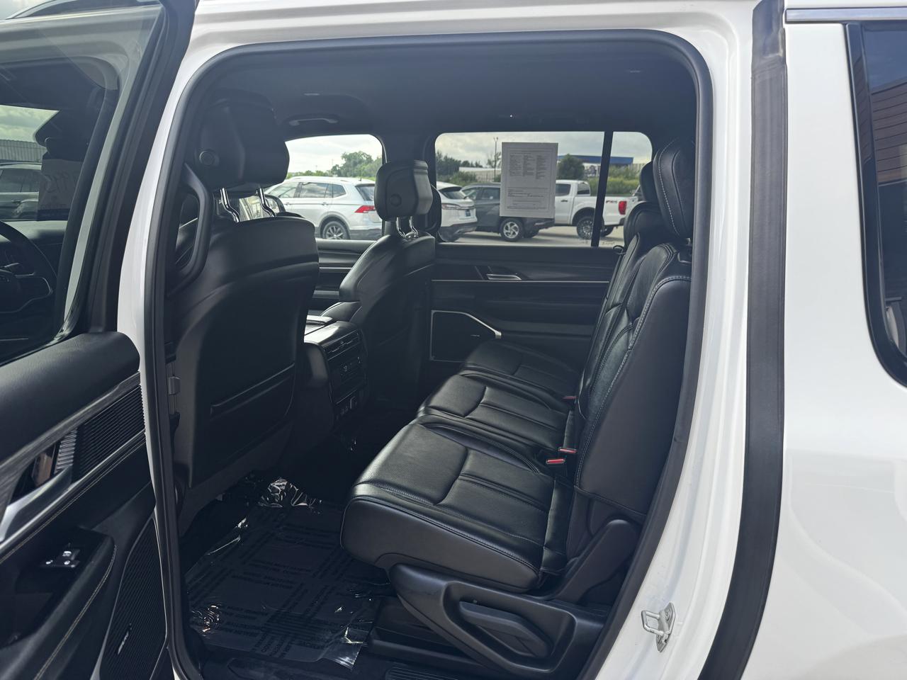 Jeep Wagoneer L Series II 4x4 2023