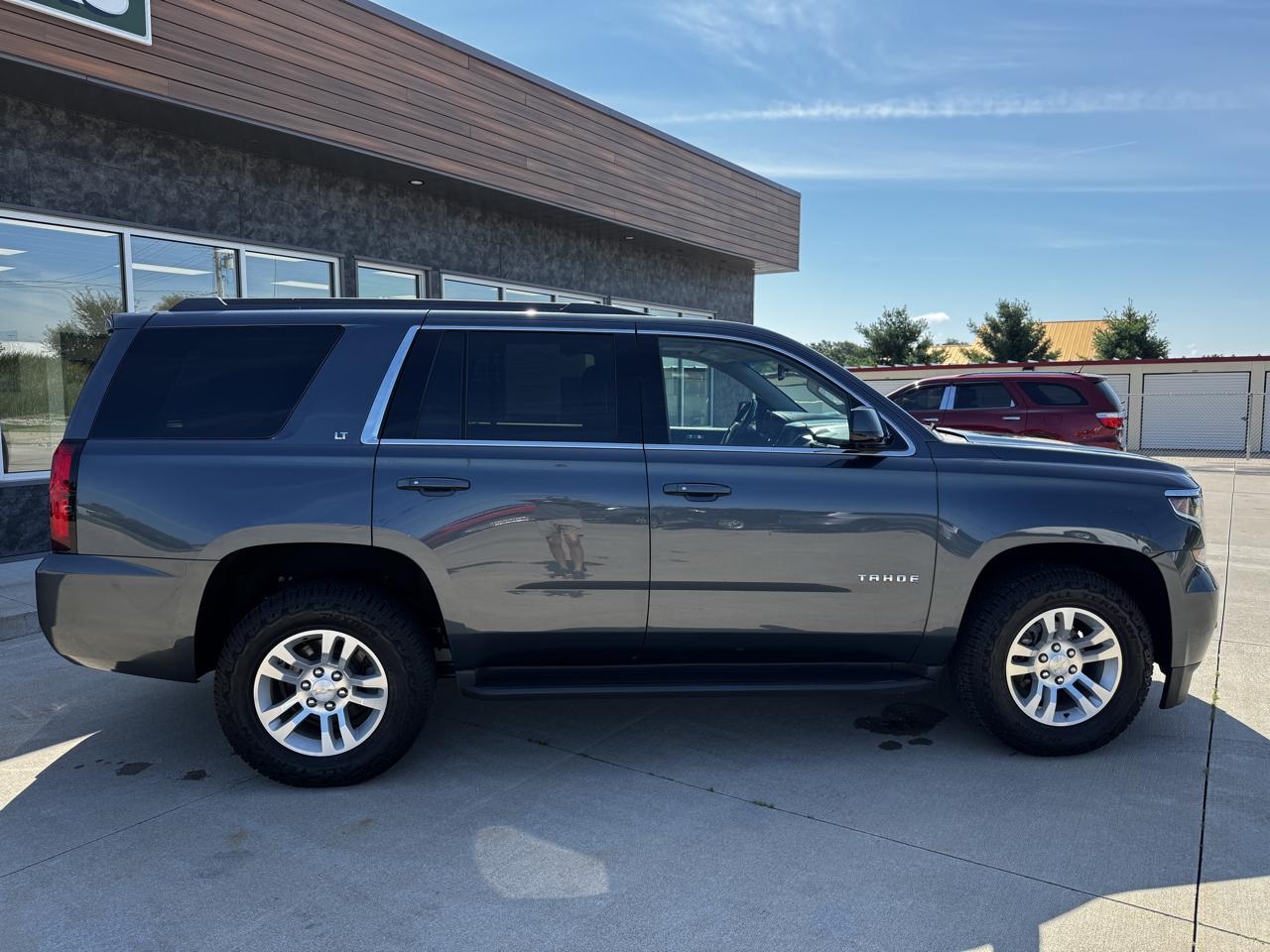 Chevrolet Tahoe 4WD 4dr LT 2019