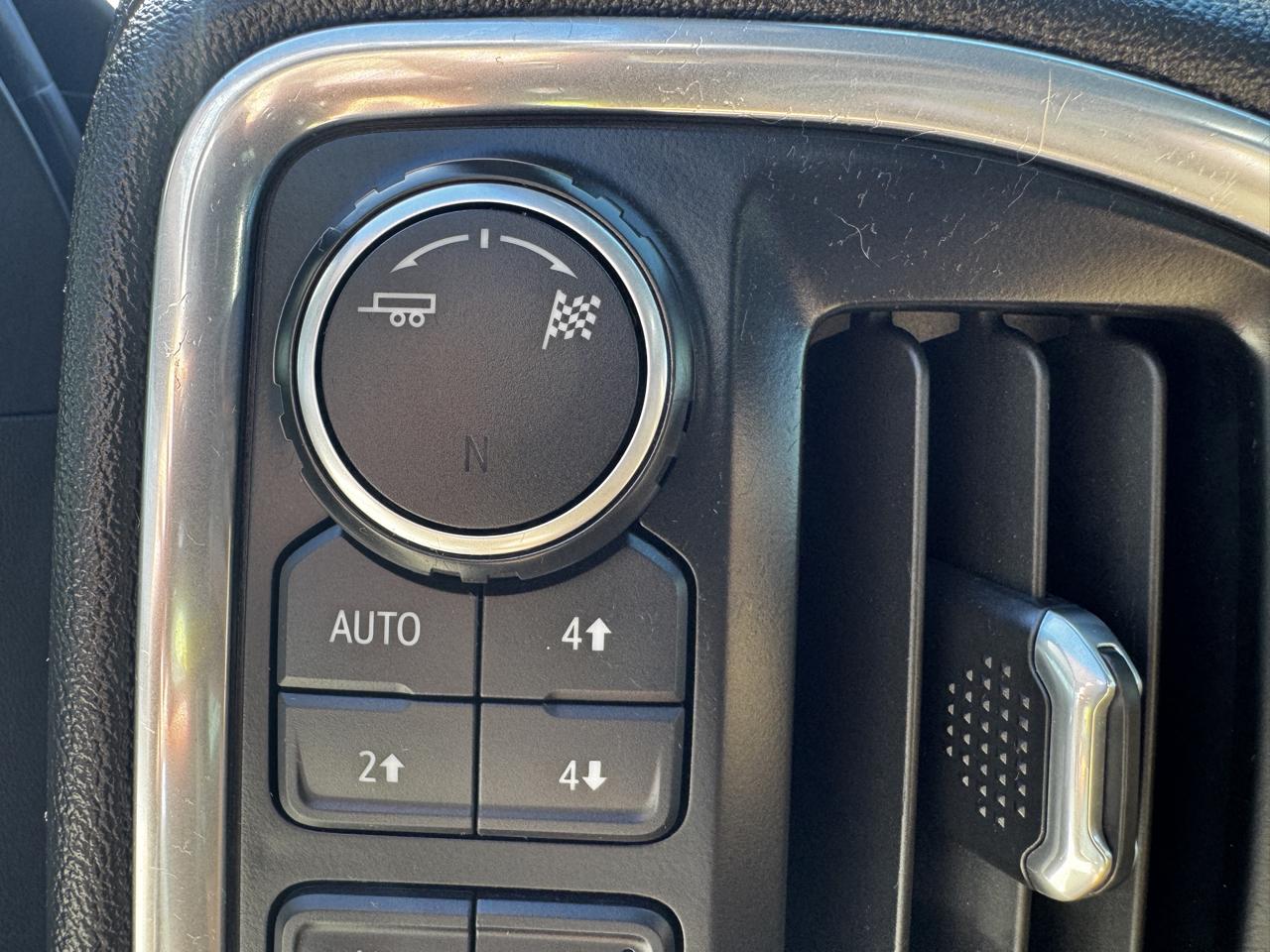 Chevrolet Silverado 1500 4WD Double Cab 147" RST 2019